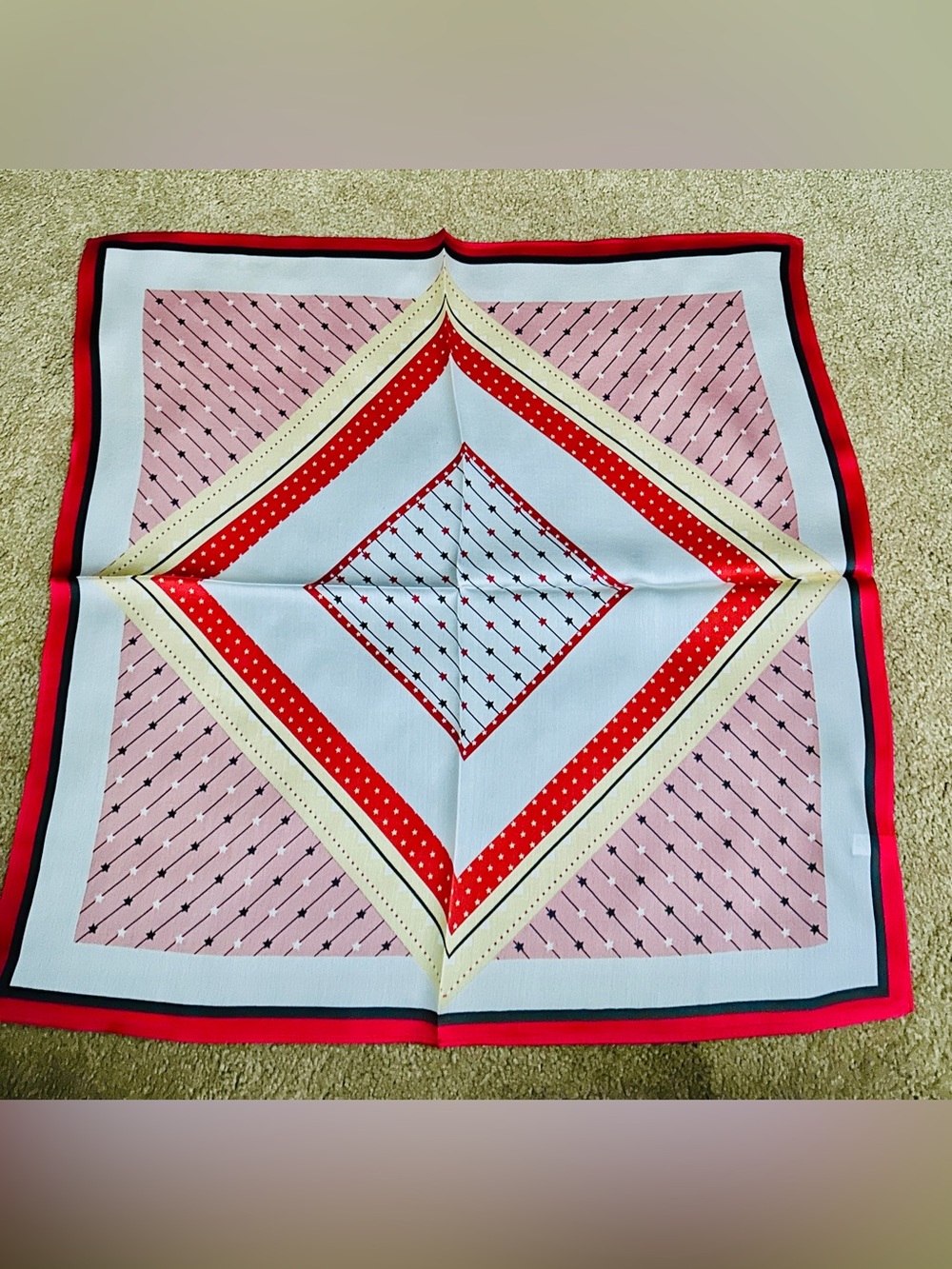 100% Mulberry Silk Scarf - Diamond